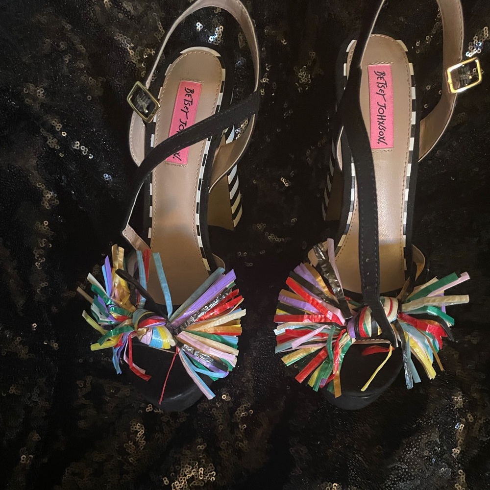 Betsy Jonson Sandals size 9.5